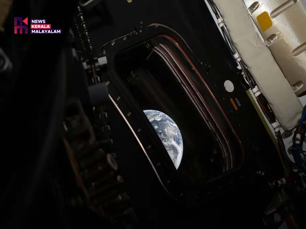 നീലയിൽ തിളങ്ങി ഭൂമി; ചിത്രം പകർത്തി ആർട്ടെമിസ് II