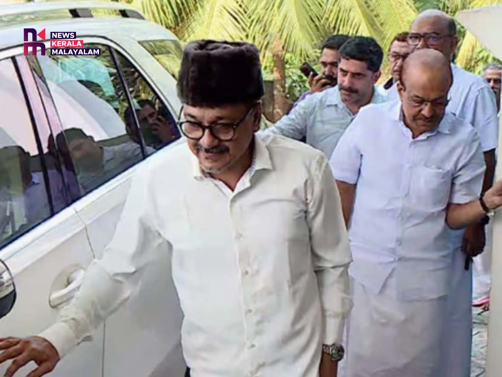 മുഖ്യമന്ത്രി പ്രതിസന്ധിയിൽ അടിയന്തര യോഗം വിളിച്ച് മുസ്ലീം     ലീ​ഗ്