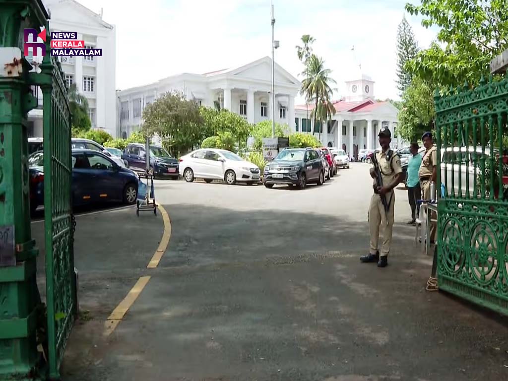 10 വർഷത്തിനുശേഷം സെക്രട്ടറിയേറ്റിന്റെ ‘സമര കവാടം’ തുറന്നു