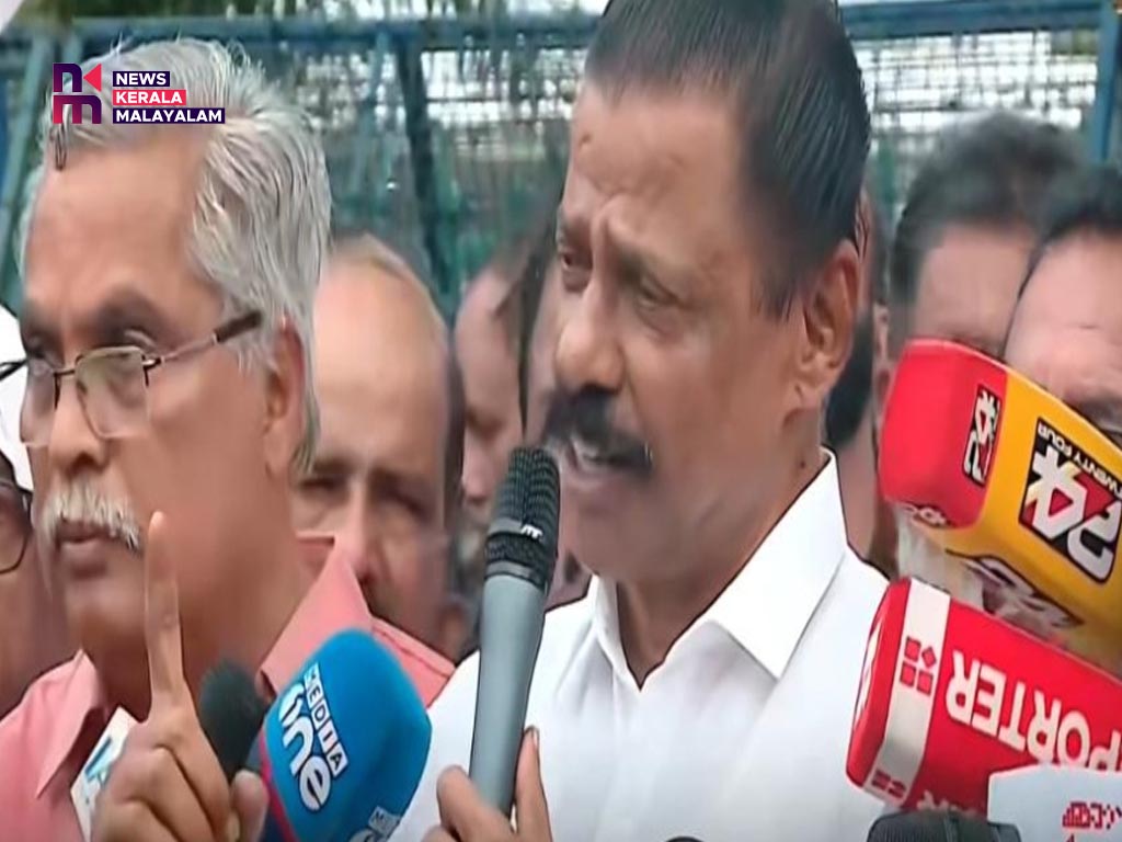 ‘തോറ്റുതരാൻ മനസ്സില്ല,ഭയപ്പെടുത്തി കീഴ്പ്പെടുത്താമെന്ന് കരുതേണ്ട’ ; എം വി ഗോവിന്ദൻ