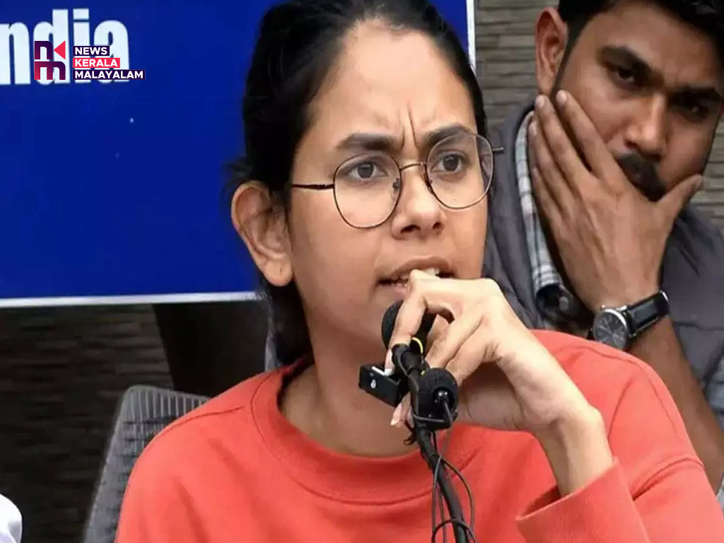 ഐഷി ഘോഷിനെതിരായ ജാമ്യമില്ലാ വാറൻ്റ് കോടതി റദ്ദാക്കി